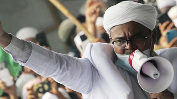 Rizieq Shihab meminta penegak hukum tak mereka-reka kasus. Dia mempertanyakan aparat yang tak juga mengusut kasus Denny Siregar, Abu Janda, dan Ade Armando.