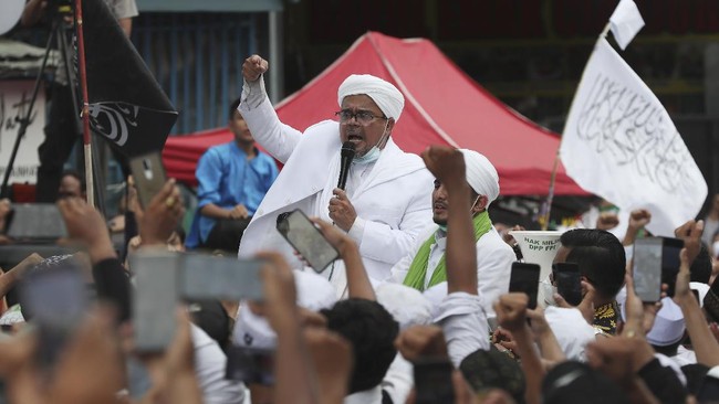Rizieq Shihab meminta pemerintah membebaskan ustaz Abu Bakar Ba'asyir, Bahar bin Smith, Syahganda Nainggolan, Anton Permana, hingga Jumhur Hidayat.