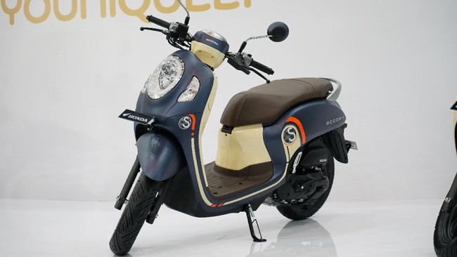 Seiring berkembangnya teknologi, saat ini semua motor matic sudah menggunakan fitur side stand switch.