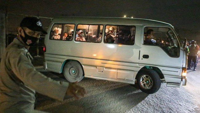 Pria berinisial PG, pimpinan pondok pesantren di Indramayu, telah dimintai keterangan oleh penyidik Polda Jabar atas kasus dugaan pencabulan.