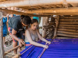 Potret Cantik Nagita Slavina Pakai Baju Adat Sumba