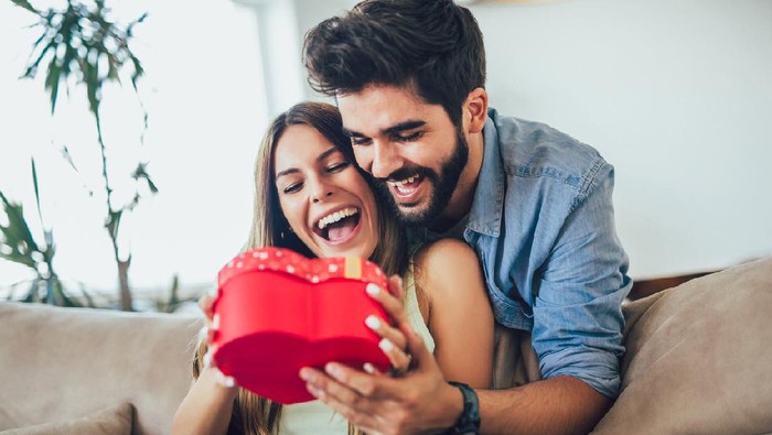 Young asian couple celebrating a private and simple birthday event at home