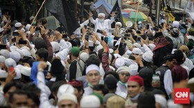 8 Pejabat Dicopot Usai Kerumunan Rizieq, PKS Sebut Timpang