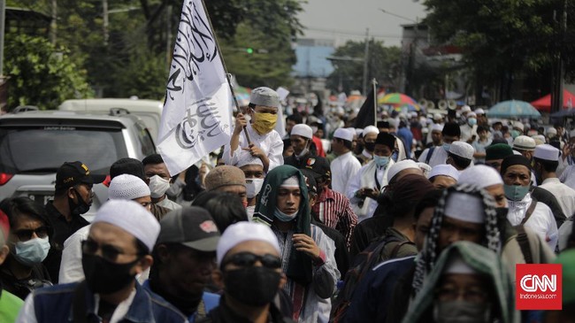 Dua perwakilan FPI Habib Muchsin Alatas dan Ustaz Asep memenuhi panggilan Polda Jabar untuk diperiksa terkait kasus kerumunan di Megamendung, Bogor.