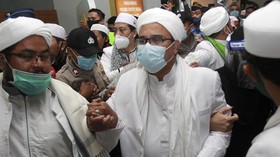 Eksepsi Ditolak, Sidang Kerumunan Megamendung Rizieq Lanjut
