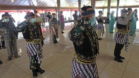 FOTO: Peringatan Hari Pahlawan di Tengah Pandemi Covid-19
