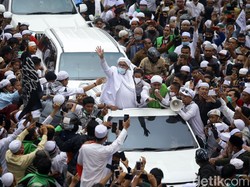 Habib Rizieq Klaim Dikerjai Sesaat Sebelum Terbang ke RI, Singgung Bajingan