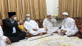Temui Rizieq Shihab, Anies Dikritik Tak Bisa Jadi Teladan