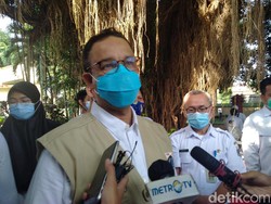 Hadiri Acara HUT NasDem, Anies Gowes-Sapa Lansia di Panti Sosial Jaksel