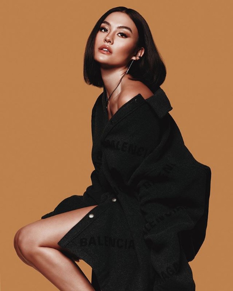 Gaya nyentrik Agnez Mo Gaya nyentrik Agnez Mo
