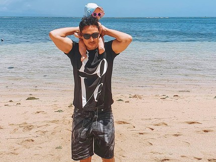 Potret 7 Cool Daddy nan Tampan, Hamish Daud hingga Gunawan