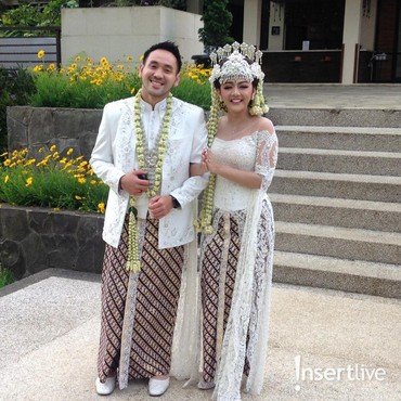 Sambil Pamer Cincin Nikah, Jenita Janet & Danu Ucapkan Terima Kasih