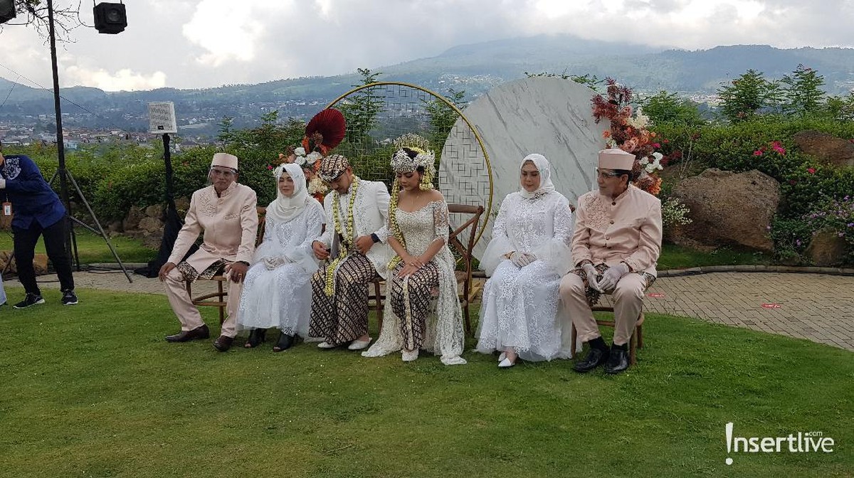 Jenita Janet dan Danu Sofwan