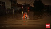 FOTO: Merekam Pudar Pesona Ciliwung Pada masa lalu Sungai Ciliwung pernah mendapat julukan 'Ratu dari Timur' karena keindahan dan kejernihan airnya. Kondisinya sekarang sangat bertolak belakang.
