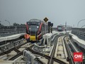 FOTO: Lintasan LRT Jabodebek Sudah Tersambung Penuh