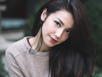 Deretan Artis Jarang Pamer Foto Suami di Medsos, Velove Vexia hingga Carissa Puteri
