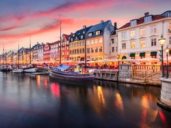 Curiga UEA Main-main Tes Corona, Denmark Tutup Pintu Penerbangan dari Dubai