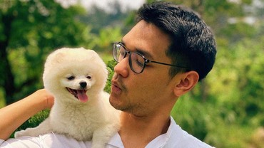 img-title Gendong Anjing dan Agama Dipertanyakan, Afgan Buka Suara