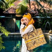 Kenalan dengan Dokter Cantik Reza Gladys 'Crazy Rich Cianjur'