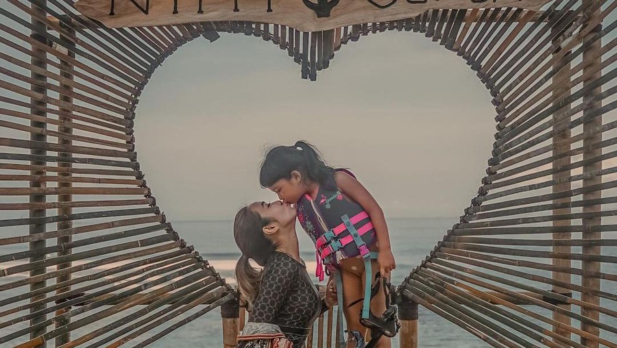 Gisel dan Gempi