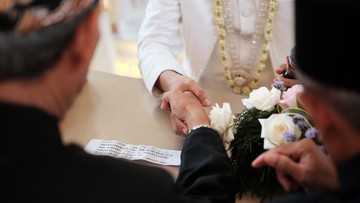 Komentar Dedi saat istri histeris, Aulina meluruskan tudingan yang beredar