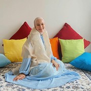 Ternyata Mood Seseorang Bisa Dilihat dari Warna Pakaian Lho!