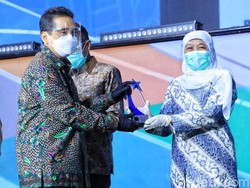 Pemprov Jatim Raih Penghargaan Kategori Peduli Perlindungan Konsumen