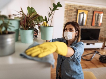 Simak Bun, 3 Aturan Membersihkan Rumah Pakai Disinfektan
