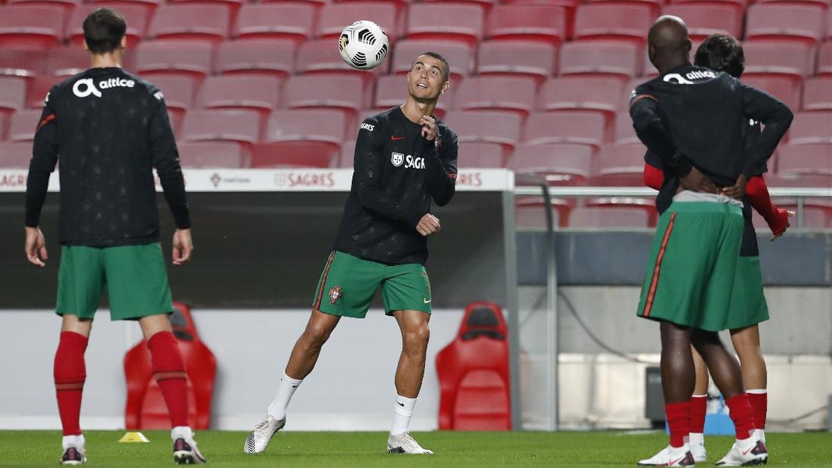 FOTO: Ronaldo Melangkah Pasti Menuju Rekor Bomber Tersubur