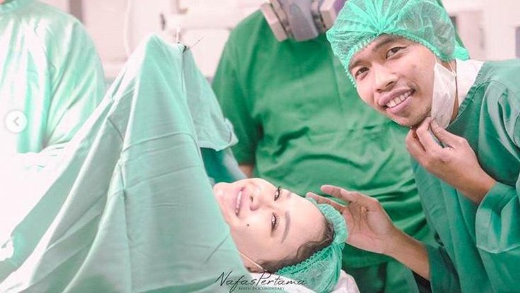 Proses Persalinan Anak Ketiga Dede Sunandar Proses Persalinan Anak Ketiga Dede Sunandar