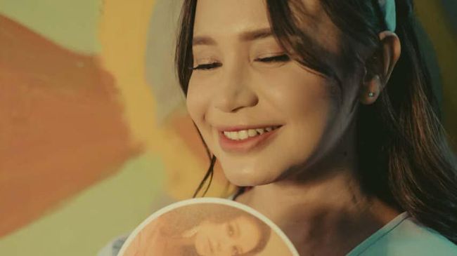 Setelah menjadi bulan-bulanan netizen, Rossa kembali buka suara dengan menyebutkan inisial yang bisa marah padanya karena hal itu.