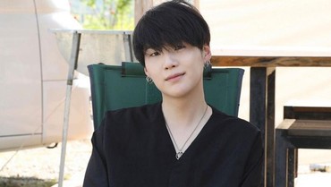 img-title Suga Frustrasi Tak Bisa Ikut Promosi Bareng BTS Usai Operasi Bahu