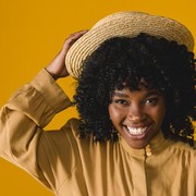 Ragam Warna Rambut yang Cocok untuk Kulit Gelap