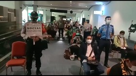 VIDEO: Rombongan Pertama Jemaah Umrah Kembali ke Indonesia