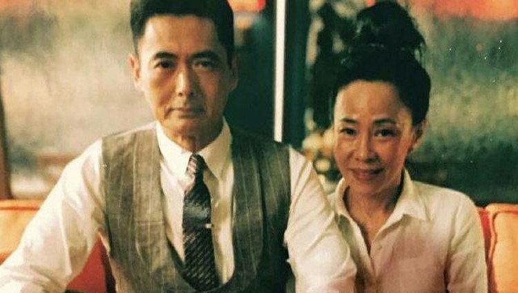 Chow Yun Fat dan istri