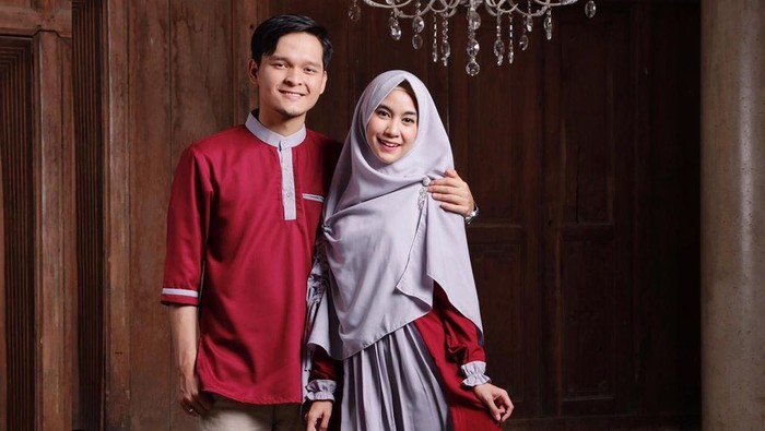 Inspirasi Outfit Couple ala Anisa Rahma, Bisa Dipakai Bareng Pasangan!