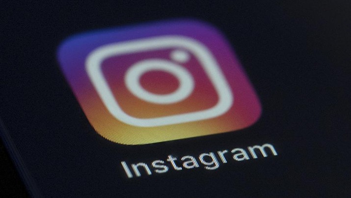 This Friday, Aug. 23, 2019 photo shows the Instagram app icon on the screen of a mobile device in New York. (AP Photo/Jenny Kane)