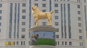 VIDEO: Turkmenistan Bangun Patung Emas Anjing Berlapis Emas