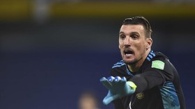 Tak Dibawa ke Indonesia, Kiper Argentina Bikin Blunder Parah