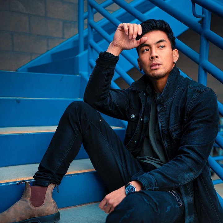 <p>Yoshi Sudarso memang punya wajah yang tampan dan membuat hati para wanita meleleh nih. (Foto: Instagram @yoshi_sudarso)</p>