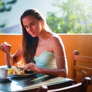 Awas, Ini 6 Kesalahan Fatal yang Sering Dilakukan Para Wanita Saat Diet