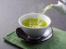 6 Tips Menyeduh Teh Hijau Ini Efektif Turunkan Berat Badan