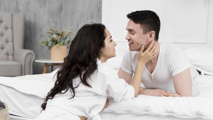 Rambut Tebal dan Bulu Lebat, Benarkah Wanita Ini Punya Gairah Seks Tinggi?