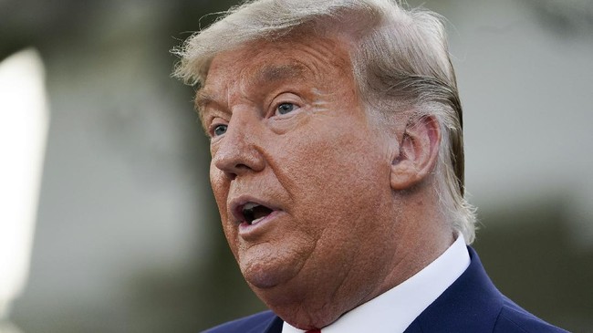 Mahkamah Agung Amerika Serikat mengizinkan jaksa New York untuk mendapatkan laporan pajak mantan presiden Donald Trump.