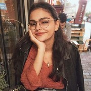 Cewek Berkacamata Sulit Pakai Makeup? Nah, Ini Tipsnya!