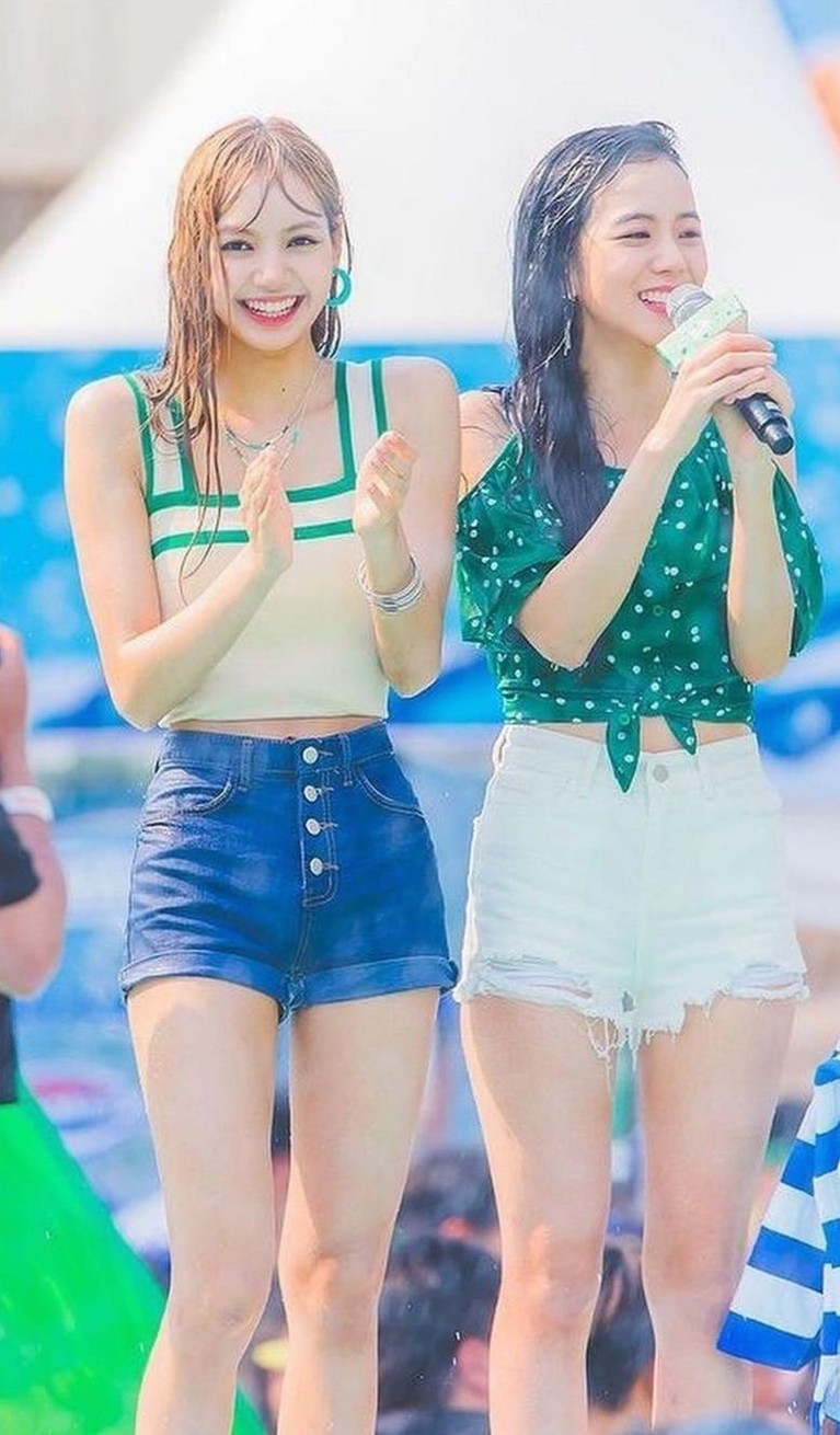 Lisa BLACKPINK