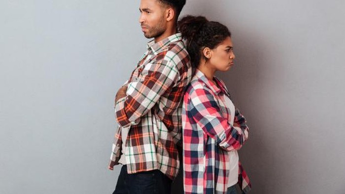 Pertimbangkan Baik-Baik, Ini Tanda Saatnya Putus dengan Pasangan