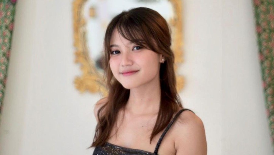 Potret Mirriam Eka yang senang kolaborasi dengan Ariel NOAH