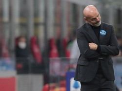 Pelatih AC Milan Stefano Pioli Terpapar Virus Corona