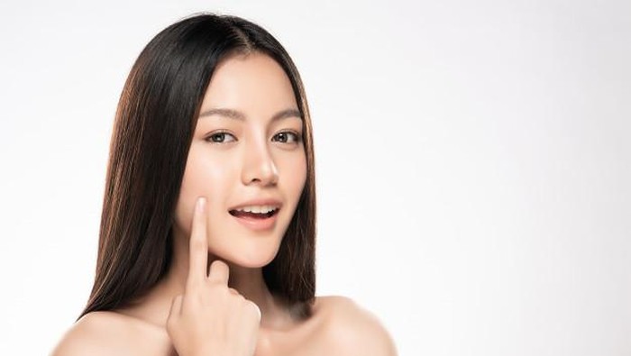 5 Rekomendasi Skincare Pencerah Wajah Lokal dan Halal